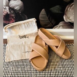 BEEK Sandals “Rhea” - Honey. Size 10 Sandals - Leather Slides Womens size 10